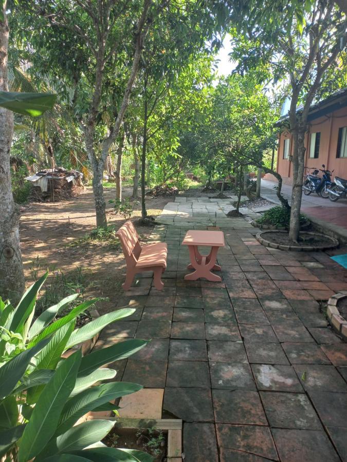 Ngoc Phuong Homestay Vĩnh Long Esterno foto